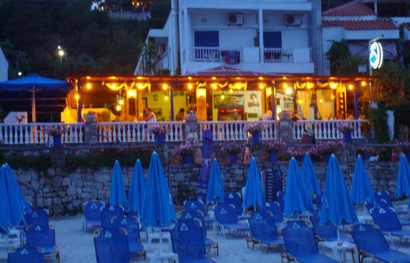ΞΕΝΟΔΟΧΕΙΟ ΤΑΒΕΡΝΑ DELFINI HOTEL AND TAVERN ΚΑΛΛΙΘΕΑ ΚΑΣΣΑΝΔΡΕΙΑ ΧΑΛΚΙΔΙΚΗ ΠΡΑΚΑΤΕΣ ΗΛΙΑΣ