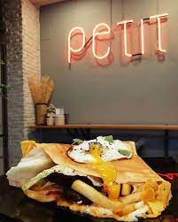 ΕΣΤΙΑΤΟΡΙΟ ΚΡΕΠΕΡΙ PETIT ΕΡΜΟΥΠΟΛΗ ΣΥΡΟΣ