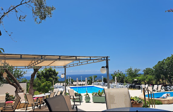 ΕΣΤΙΑΤΟΡΙΟ AVRA BAR RESTAURANT ΜΗΝΙΑ ΑΡΓΟΣΤΟΛΙ ΚΕΦΑΛΛΟΝΙΑ