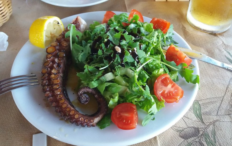 ΤΑΒΕΡΝΑ ΓΙΑΝΝΗΣ ΣΚΙΑΘΟΣ ΜΑΓΝΗΣΙΑ