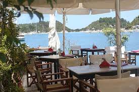 ΕΣΤΙΑΤΟΡΙΟ ΤΑΒΕΡΝΑ LA ROSA DI PAXOS ΓΑΙΟΣ ΠΑΞΟΙ ΚΕΡΚΥΡΑ