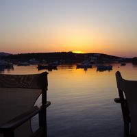 ΚΑΦΕΤΕΡΙΑ CAFE MARINA ΑΛΥΚΗ ΠΑΡΟΣ ΚΥΚΛΑΔΕΣ ΠΑΡΟΥΣΗ ΜΑΡΙΝΑ