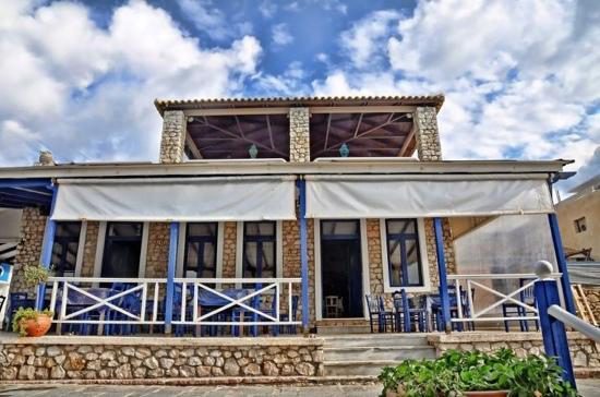 ΕΣΤΙΑΤΟΡΙΟ ΨΑΡΟΤΑΒΕΡΝΑ ΜΑΪΣΤΡΑΛΙ ΜΑΡΑΘΟΠΟΛΗ ΓΑΡΓΑΛΙΑΝΟΙ ΜΕΣΣΗΝΙΑ